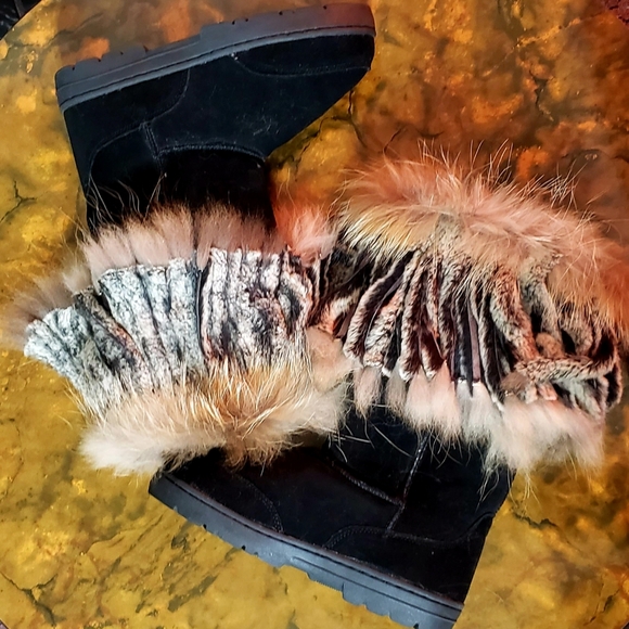 MARTINE ET BONAL | Woman's Suede/ Fur Women’s Boots - Picture 3 of 12